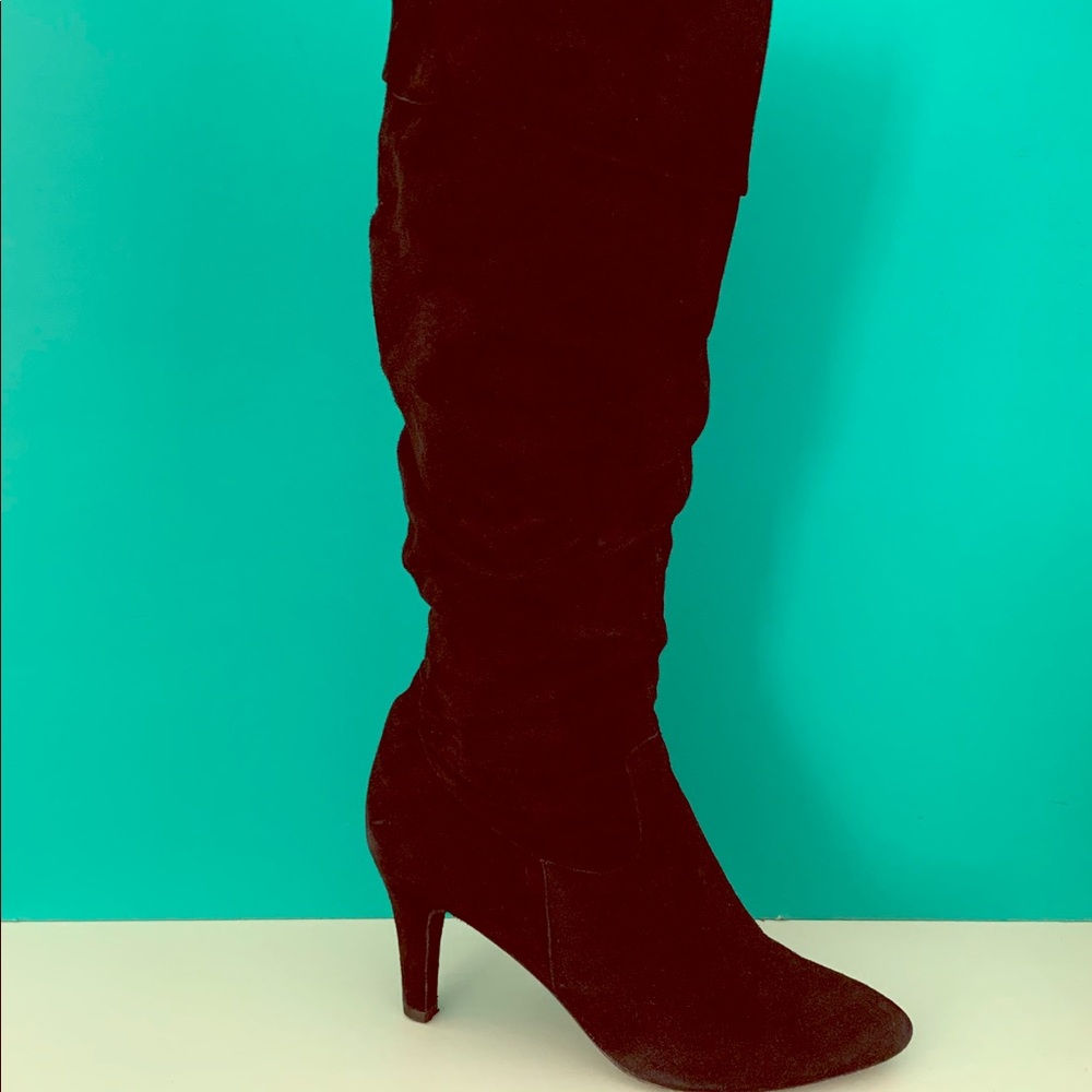 2/$50💥Black Suede Vaneli Boots